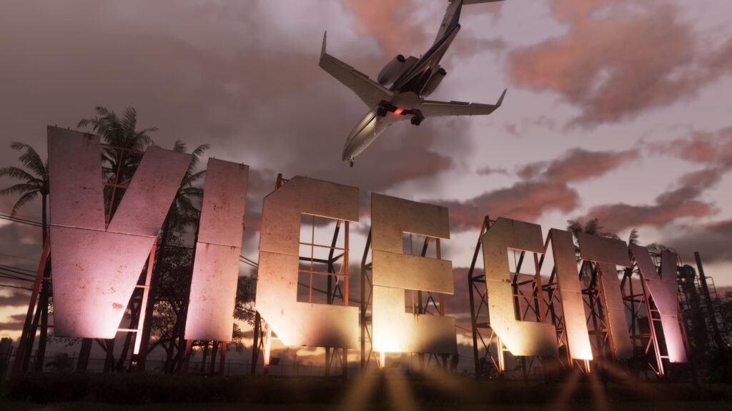 Avião sobrevoa o letreiro de Vice City entre palmeiras ao pôr do sol